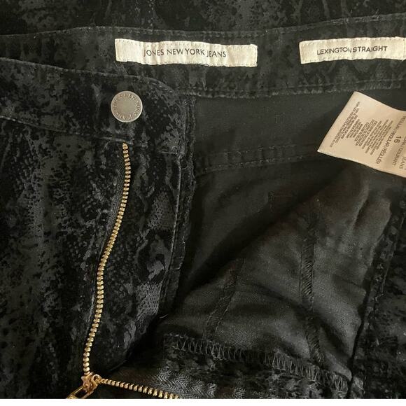 Jones New York Women's Lexington Straight Black Velvety Textured Jeans | Size 16 - Picture 7 of 8